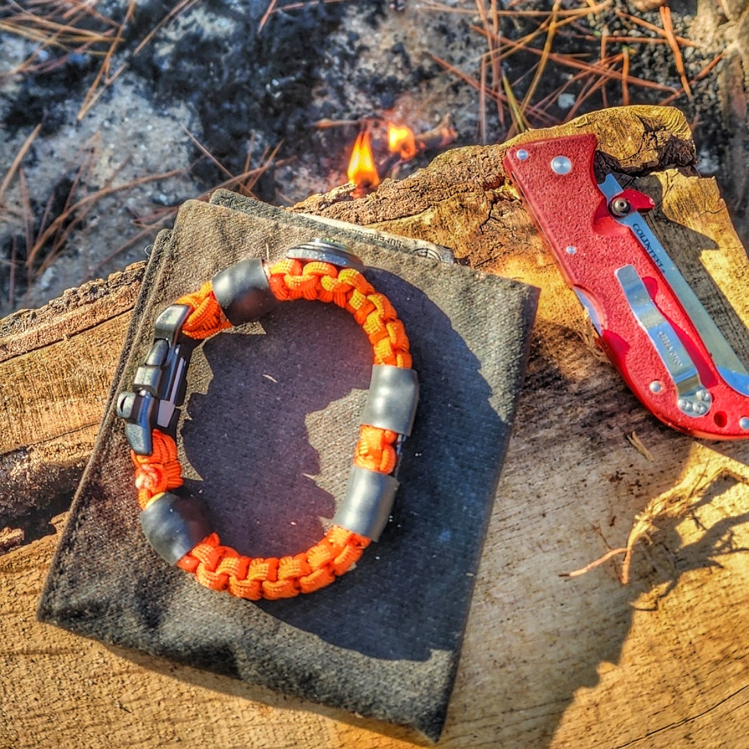 Camper Strap - Outdoor, Hike, & Kayak ready Survival Fire Starter Paracord Bracelet. Medium Tight fits 7" to 7.5" wrists /...