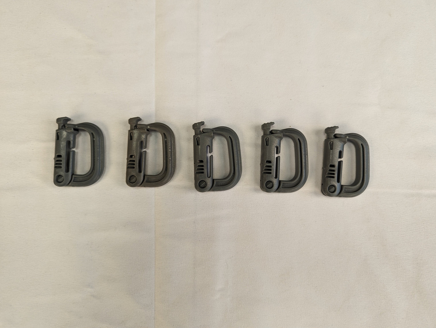 USGI ITW Nexus MOLLE Grimloc Carabiner 5 pack — Survival Tool & Camp, product photo 2