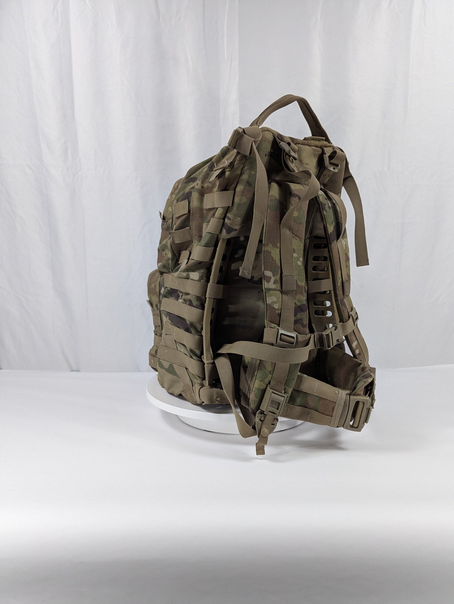 U.S. Military Surplus Medium Field Pack Rucksack MOLLE II Complete - OCP/Multicam