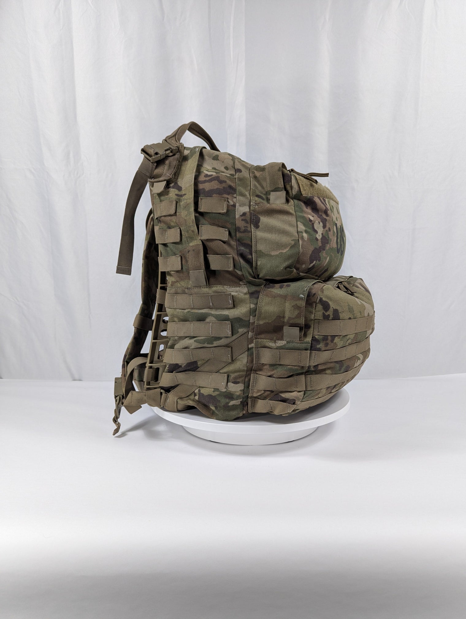 U.S. Military Surplus Medium Field Pack Rucksack MOLLE II Complete - OCP/Multicam