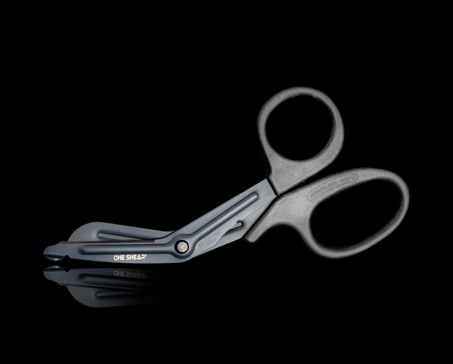 ONE SHEAR BUS trauma shears