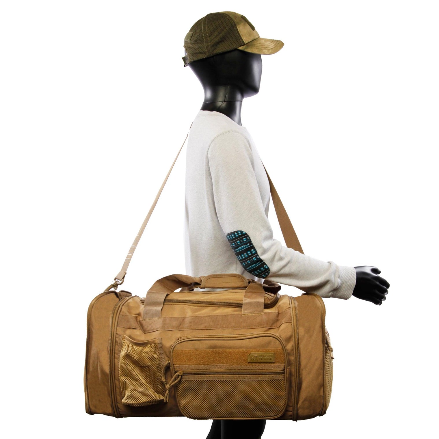 Elite - Duffel detail view 25