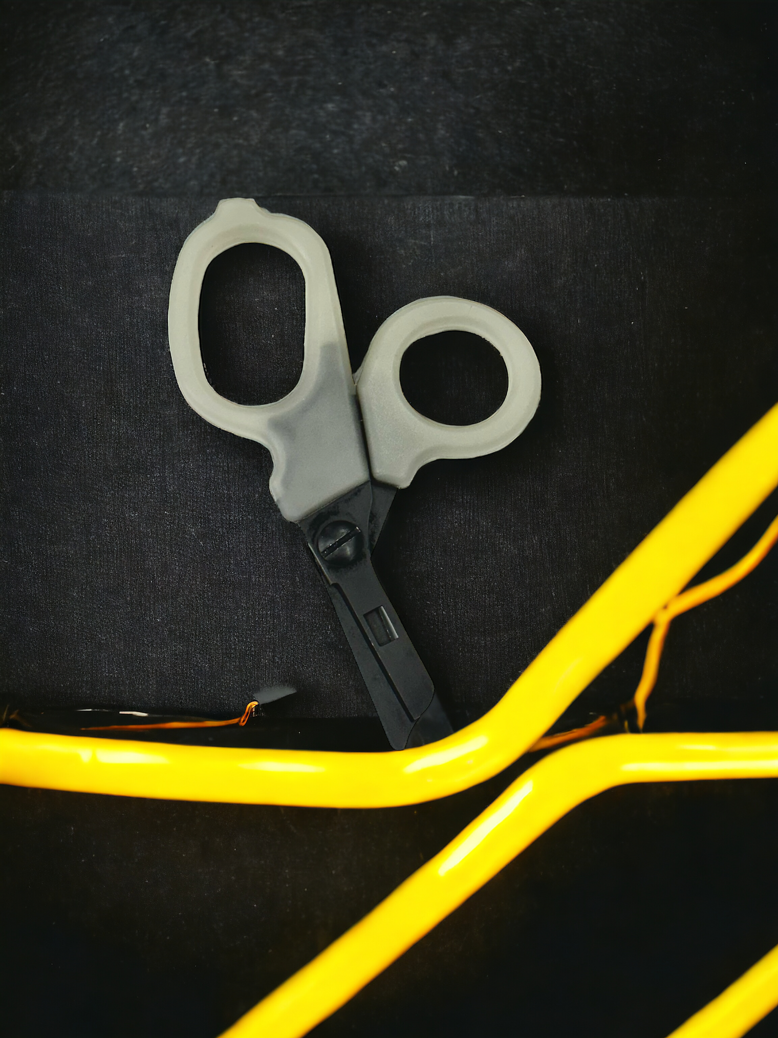 UMG X OS MINI Compact Medical Tactical Trauma Shears