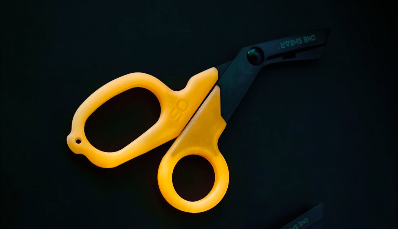 UMG X OS PRO Extreme Rescue Edition Trauma Shears – The Ultimate Emergency Tool for EMTs & Nurses